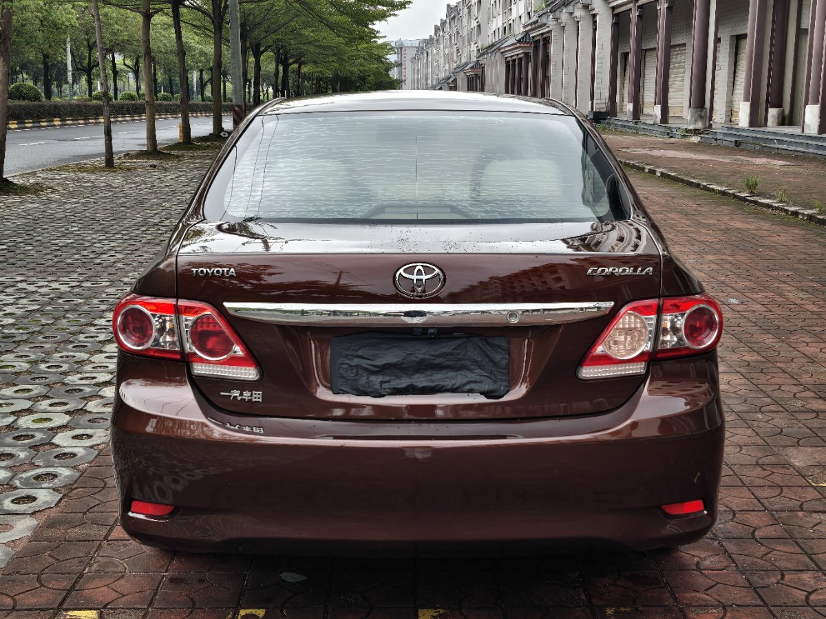 Toyota Corolla 2013 #8 Toyota Corolla 2013 car image #8