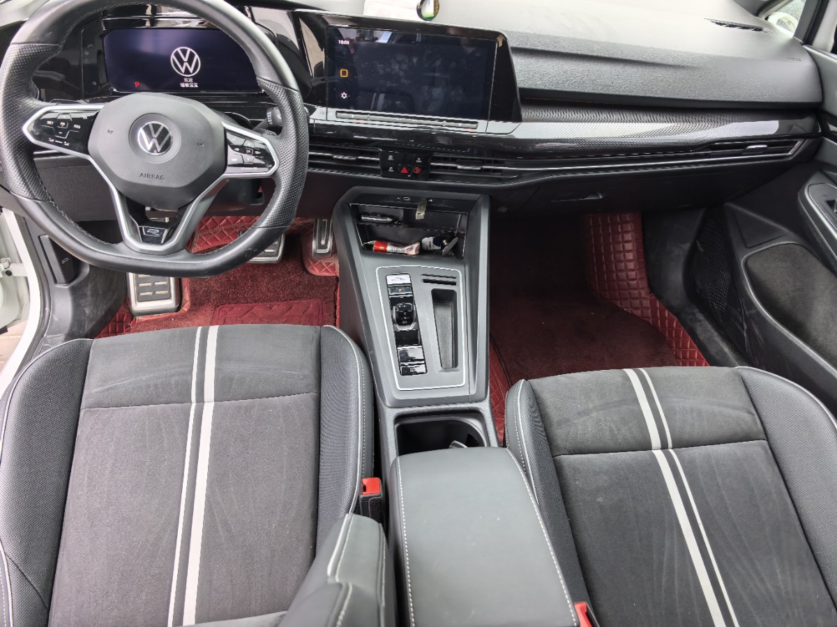 Volkswagen Golf 2021 car image #6