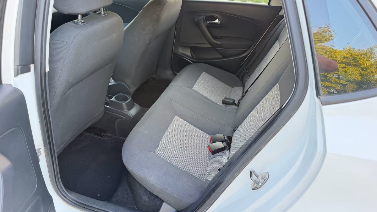 Volkswagen Polo 2017 car image #7