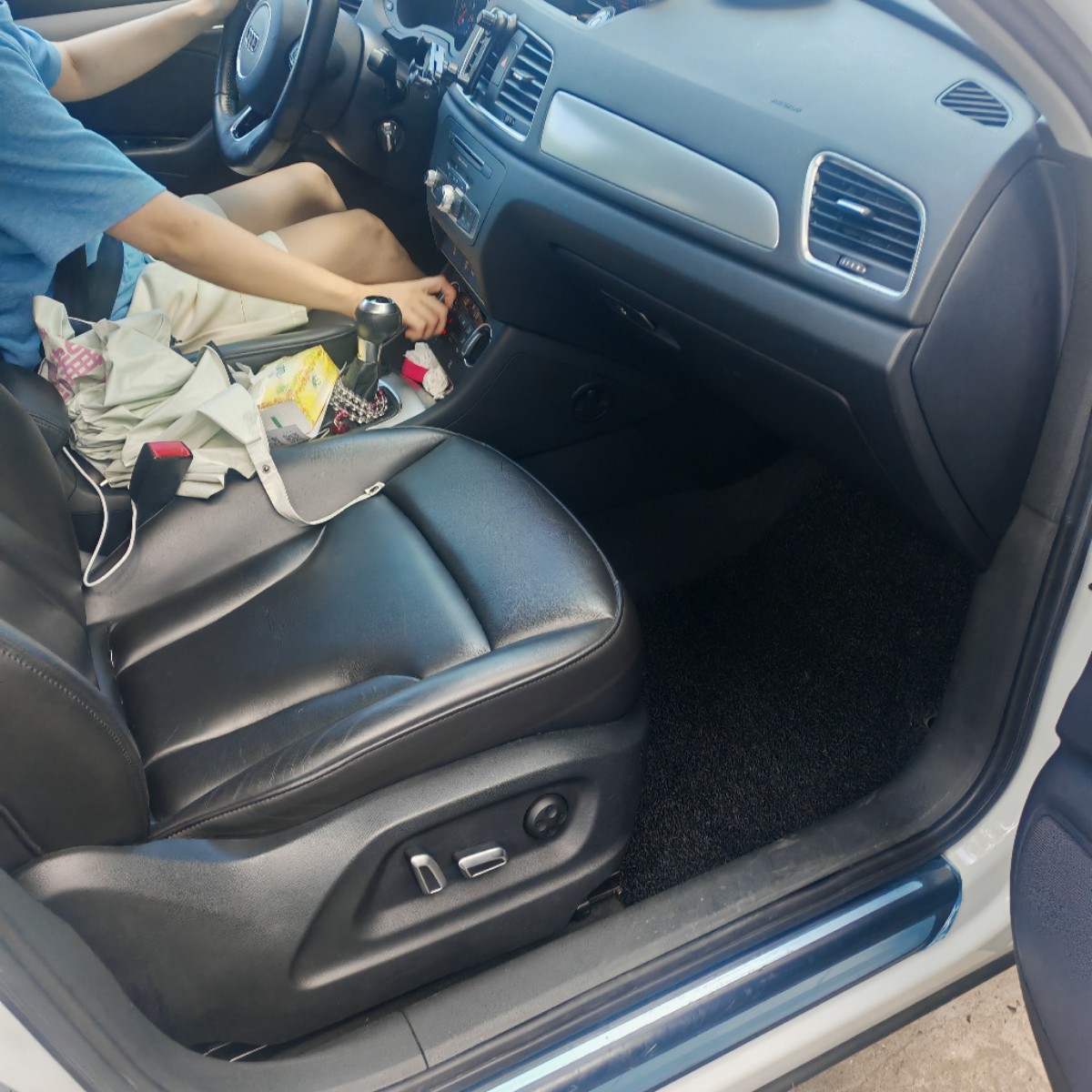 Audi Q3 2017 #8 Audi Q3 2017 car image #8