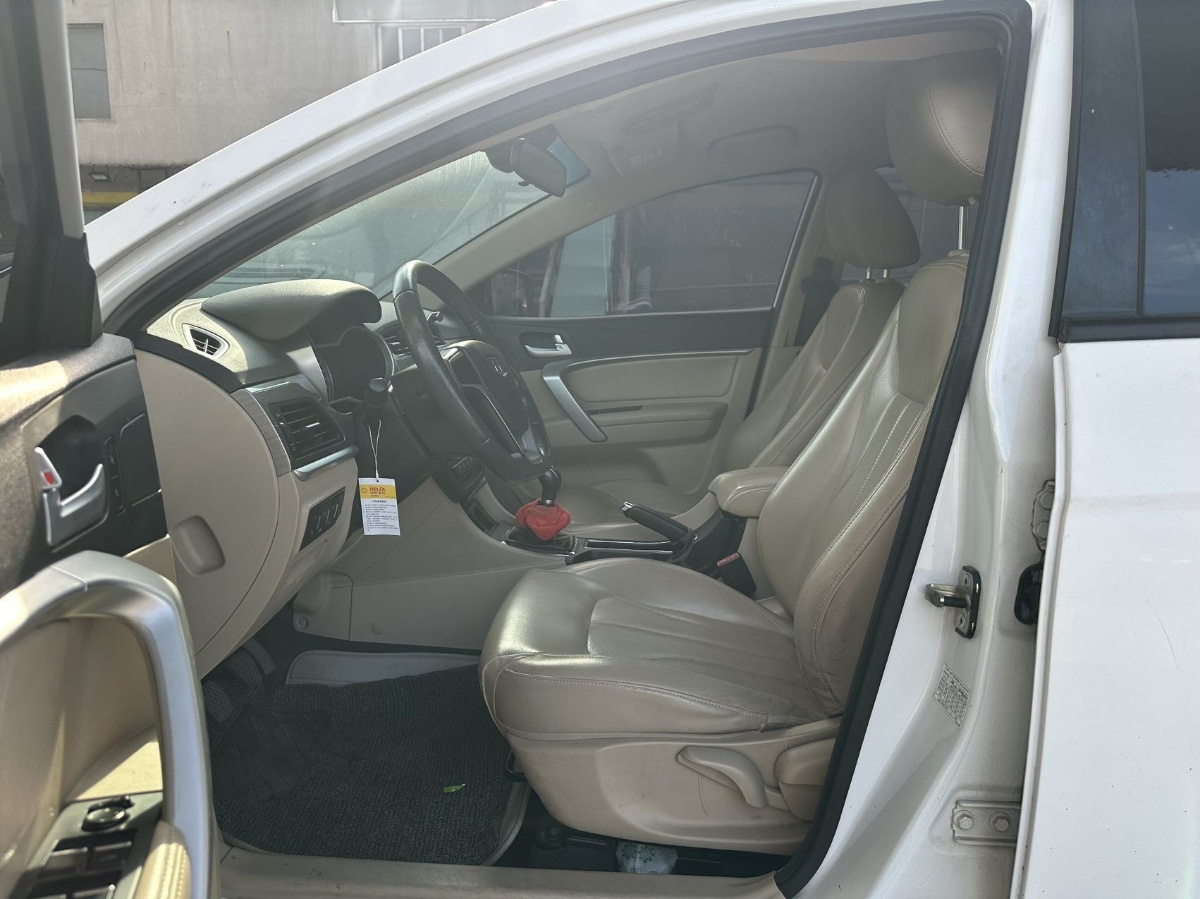 GEELY Emgrand 2017 car image #4