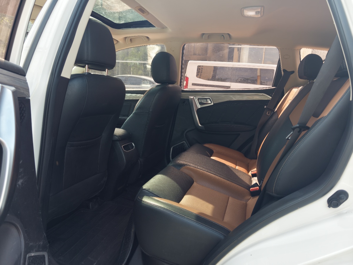 GEELY Vision X6 2018 car image #9