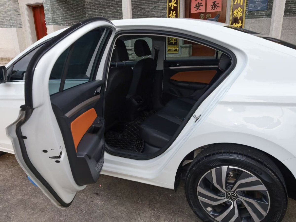 Volkswagen Bora 2023 car image #6