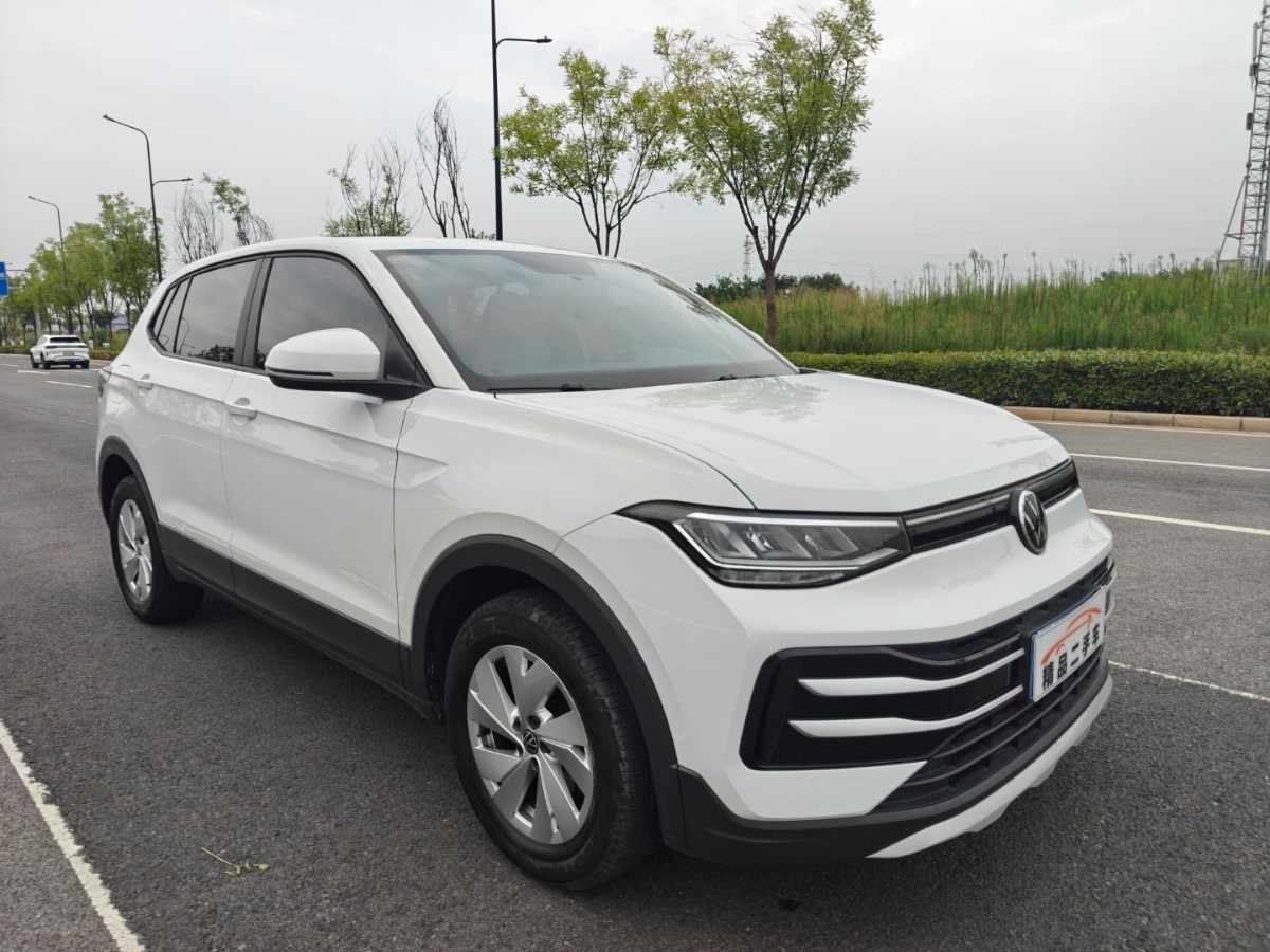 Volkswagen Tharu 2025 car image #3