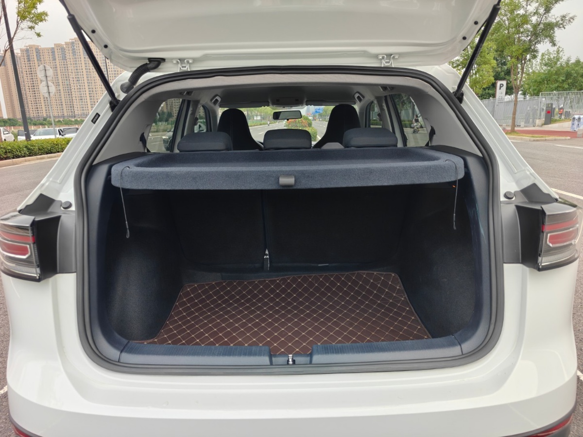 Volkswagen Tharu 2025 car image #9