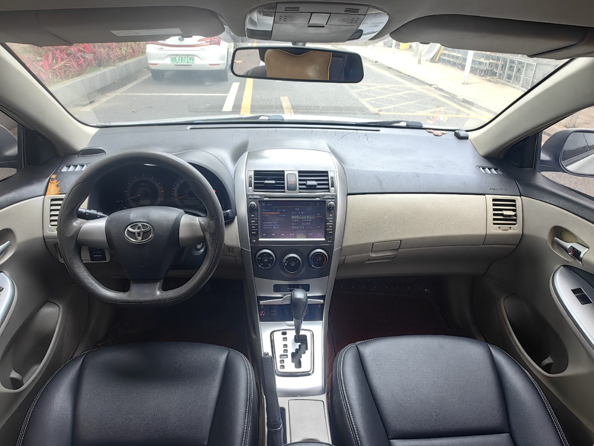 Toyota Corolla 2013 car image #9