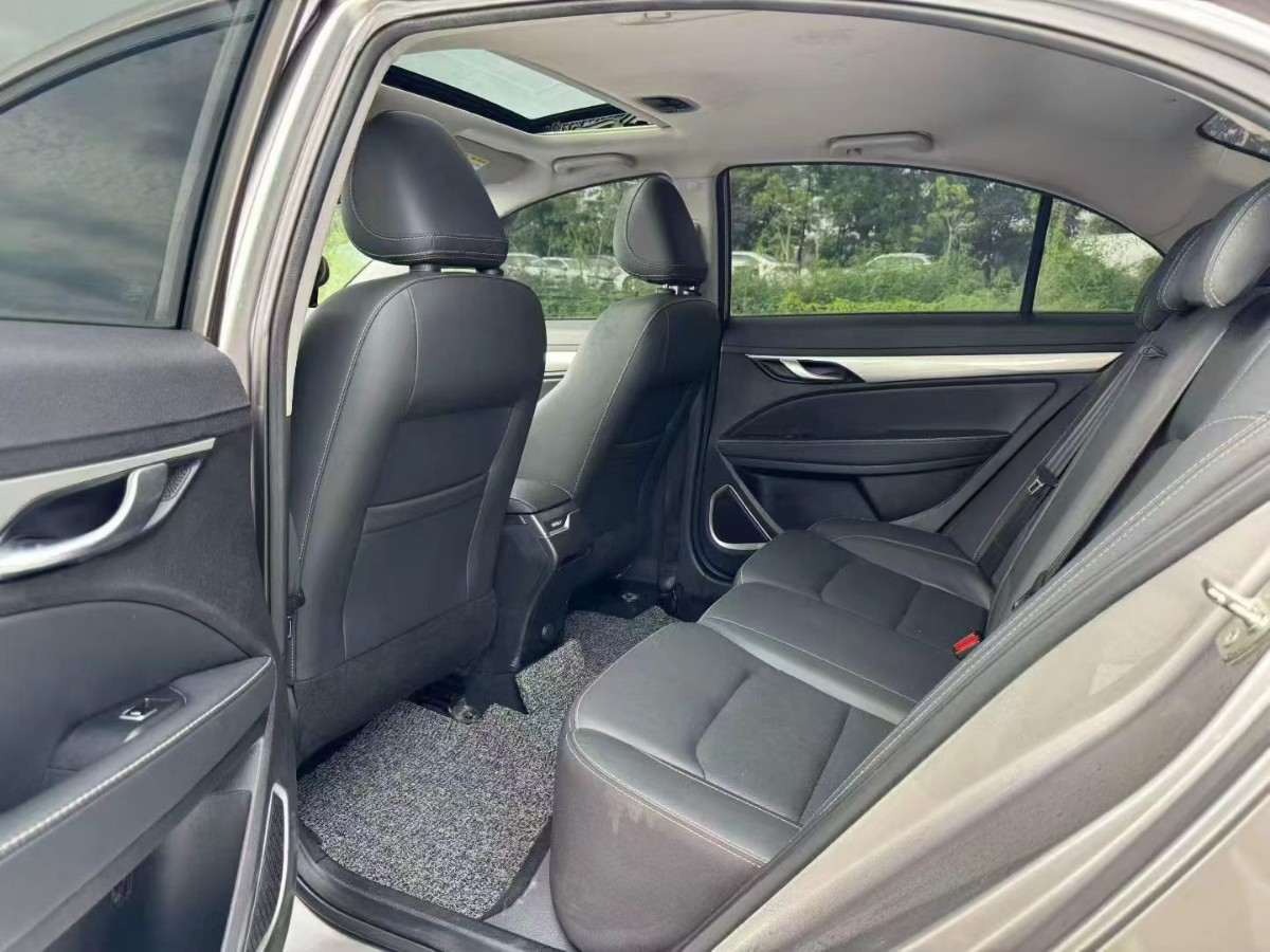 GEELY Emgrand 2020 #4 GEELY Emgrand 2020 car image #4