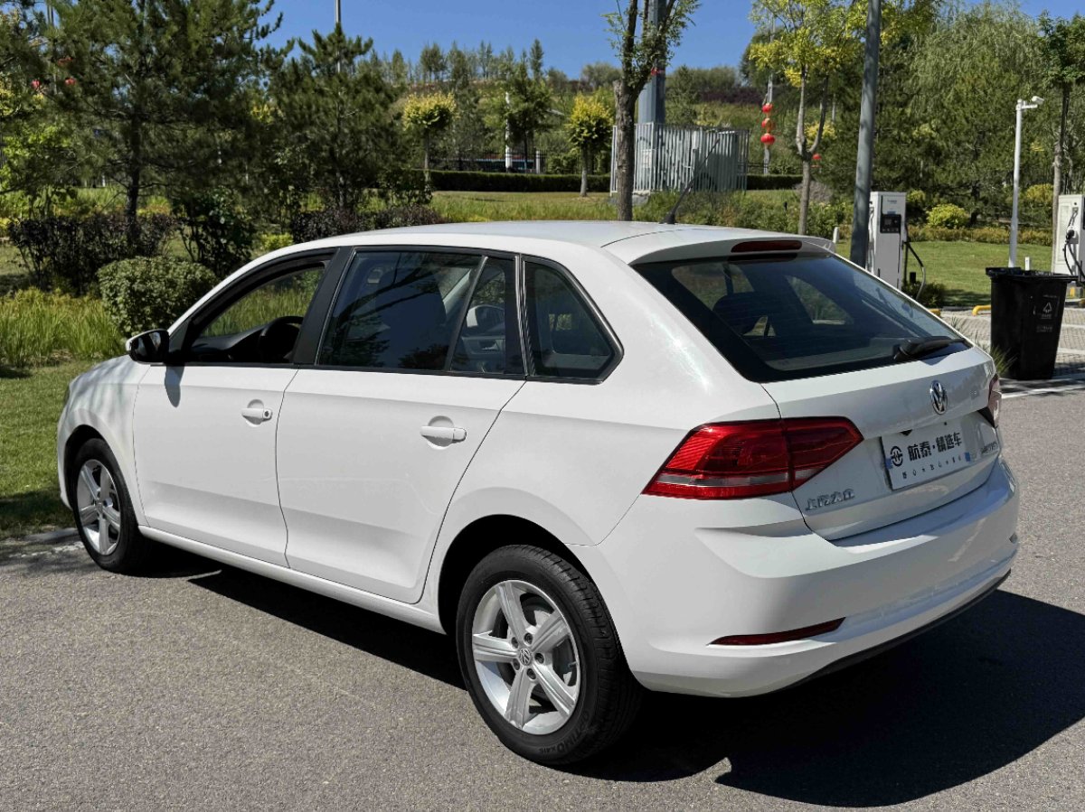 Volkswagen Santana 2016 #4 Volkswagen Santana 2016 car image #4