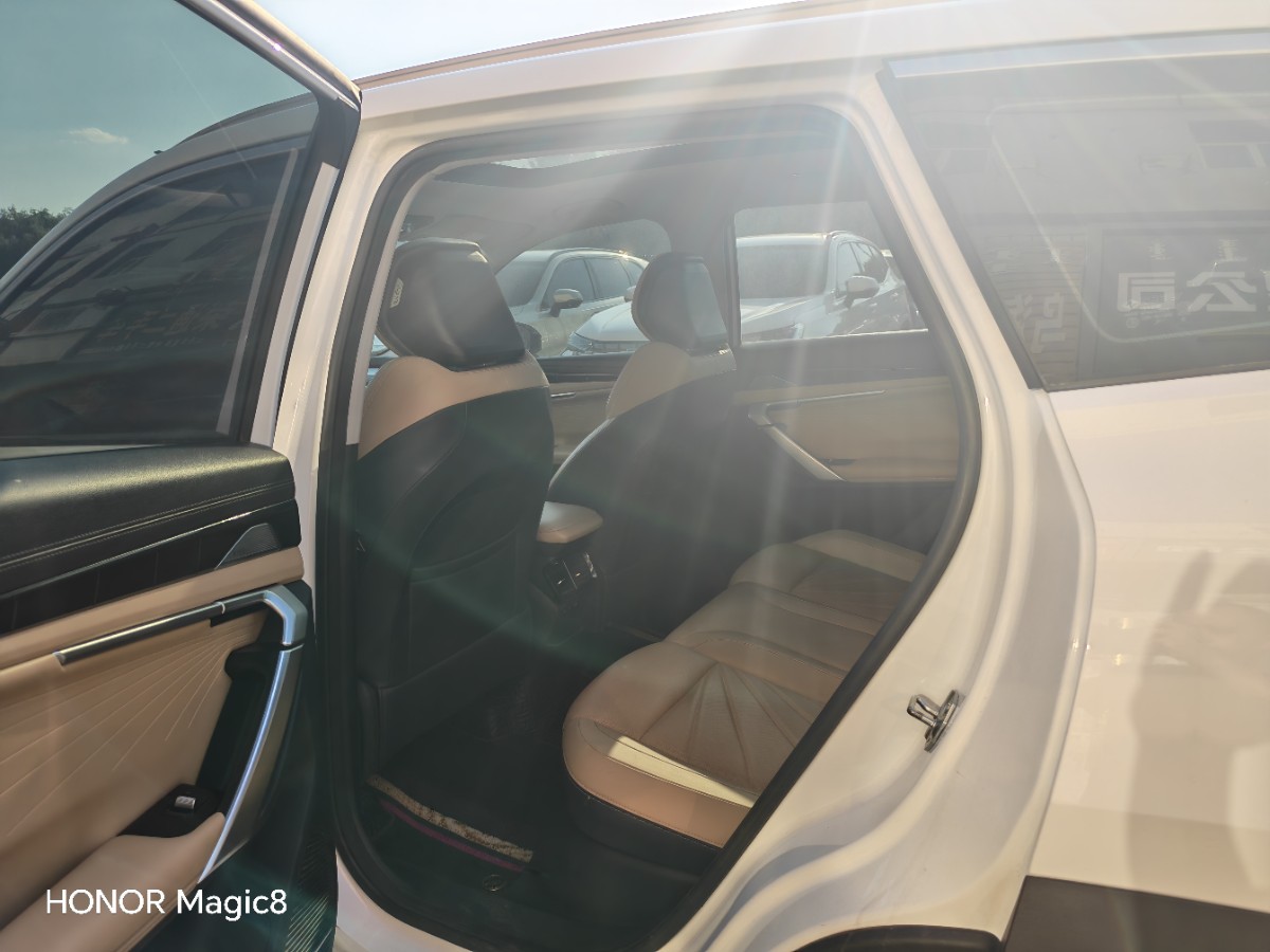 GEELY Boyue L 2023 car image #7