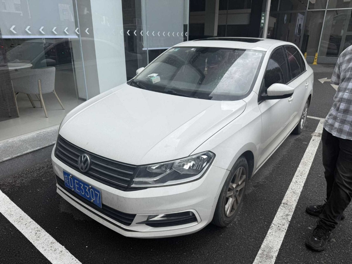Volkswagen Santana 2016 car image 