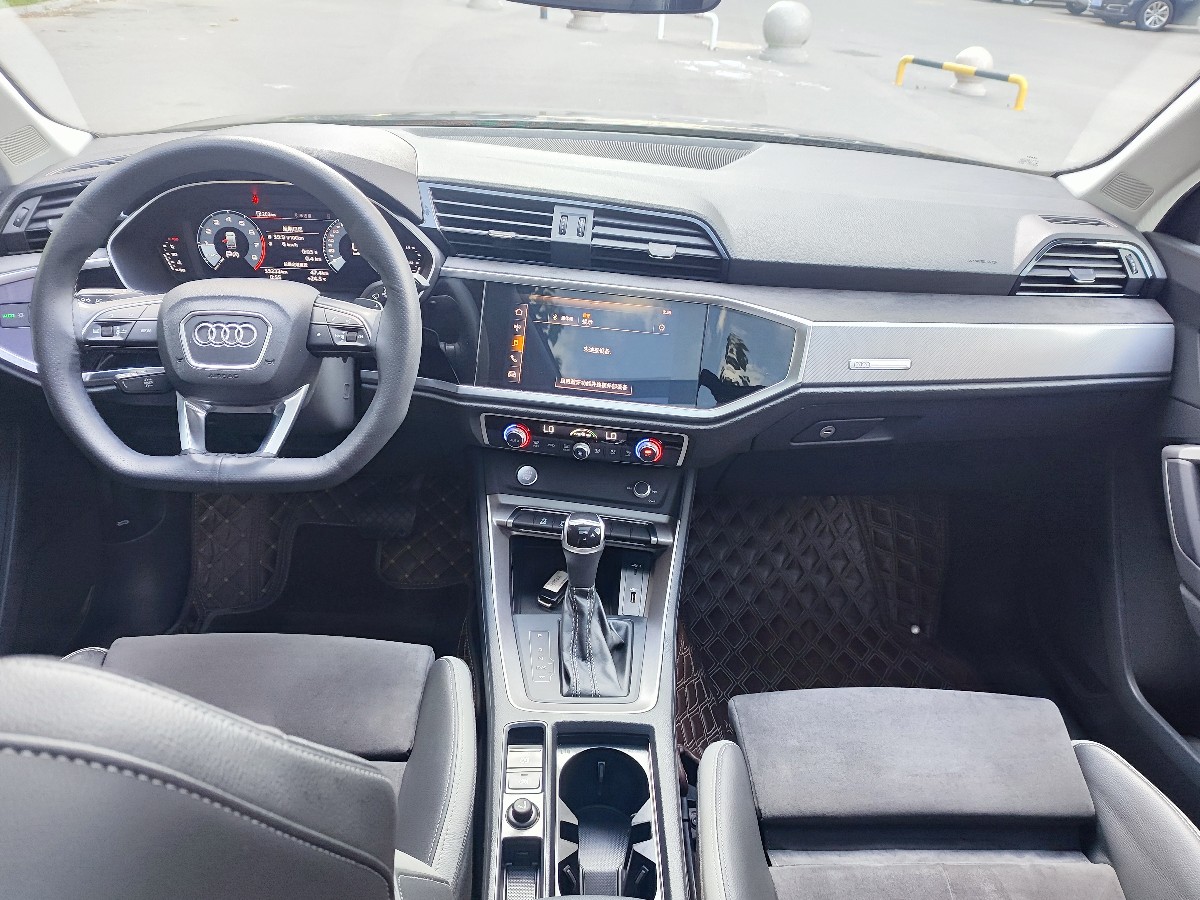Audi Q3 2020 #11 Audi Q3 2020 car image #11