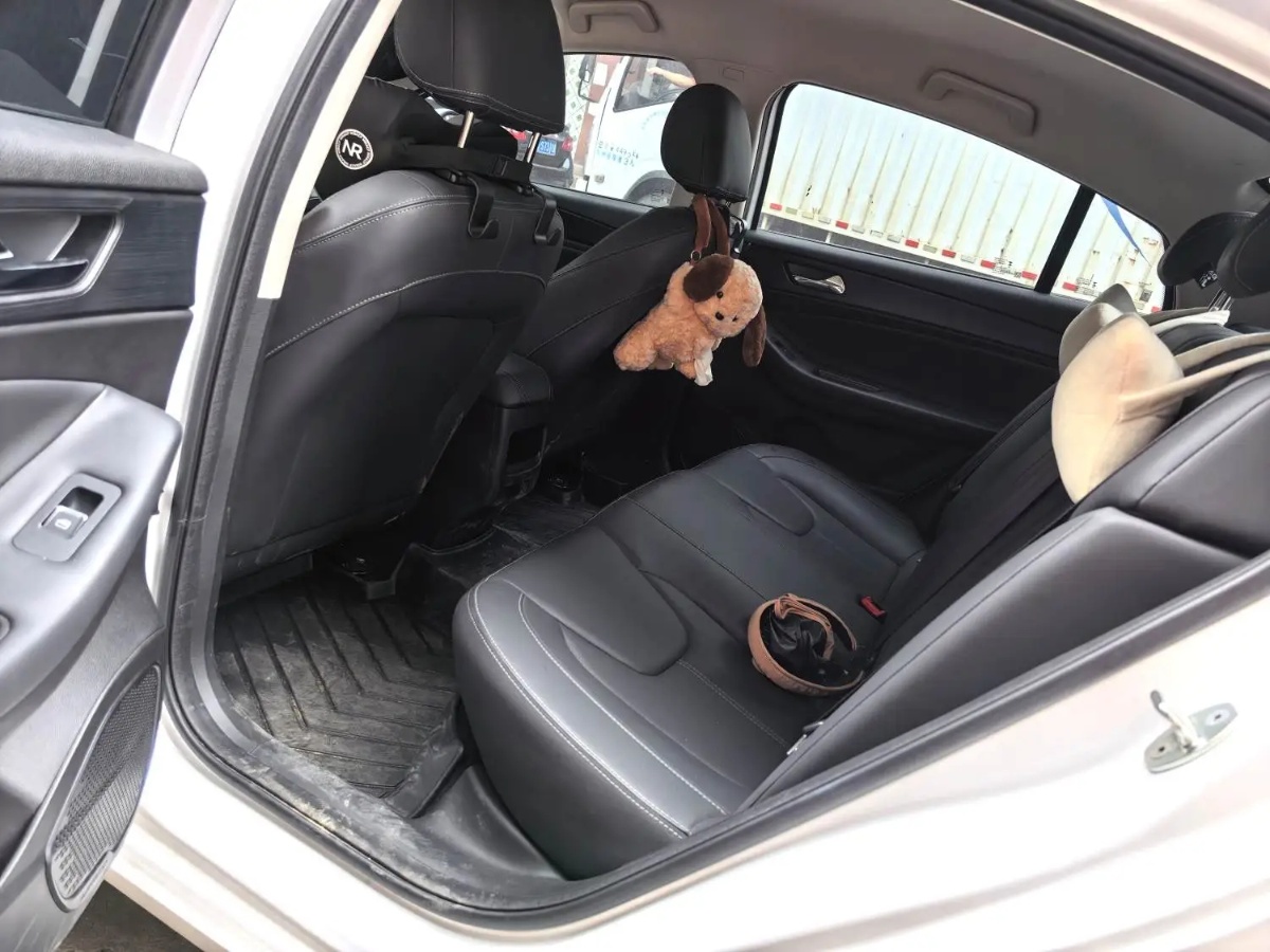 Chery Arrizo 5 2023 car image #3