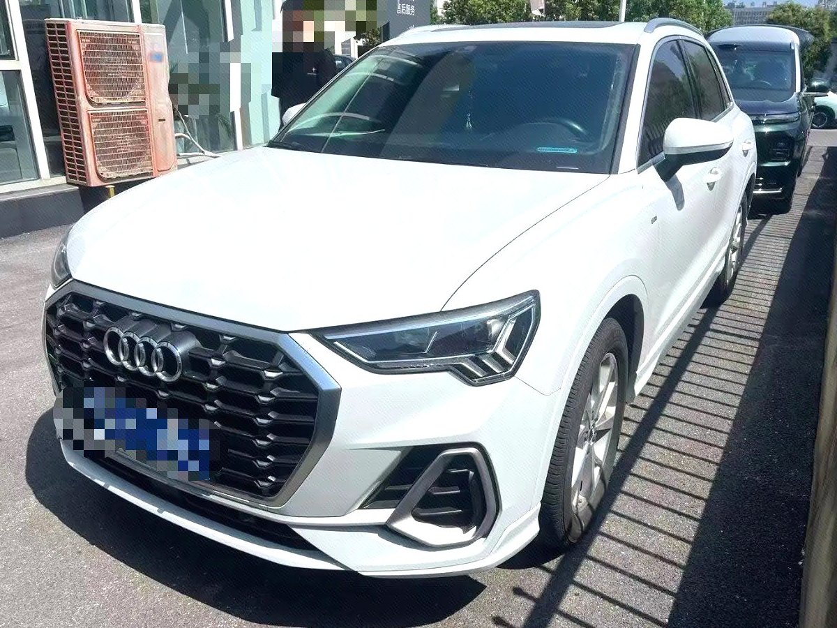 Audi Q3 2020 Audi Q3 2020 car image
