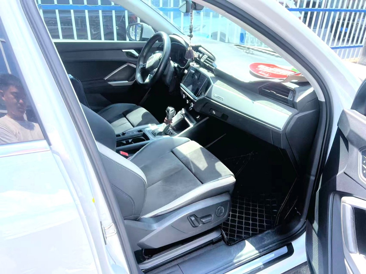 Audi Q3 2020 #3 Audi Q3 2020 car image #3