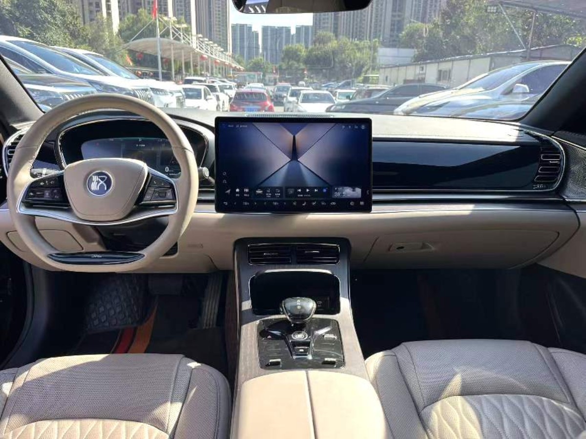 BYD Han 2023 car image #4