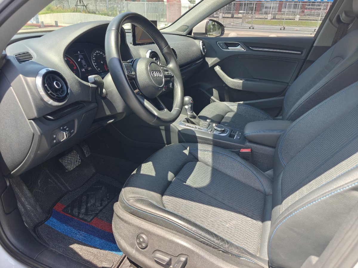 Audi A3 2018 car image #4