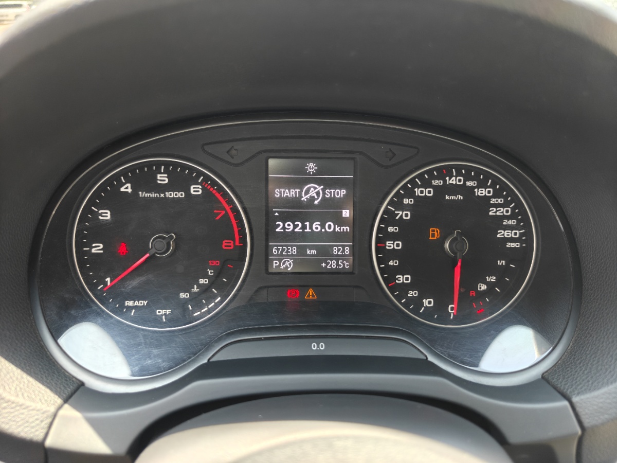 Audi A3 2018 car image #9