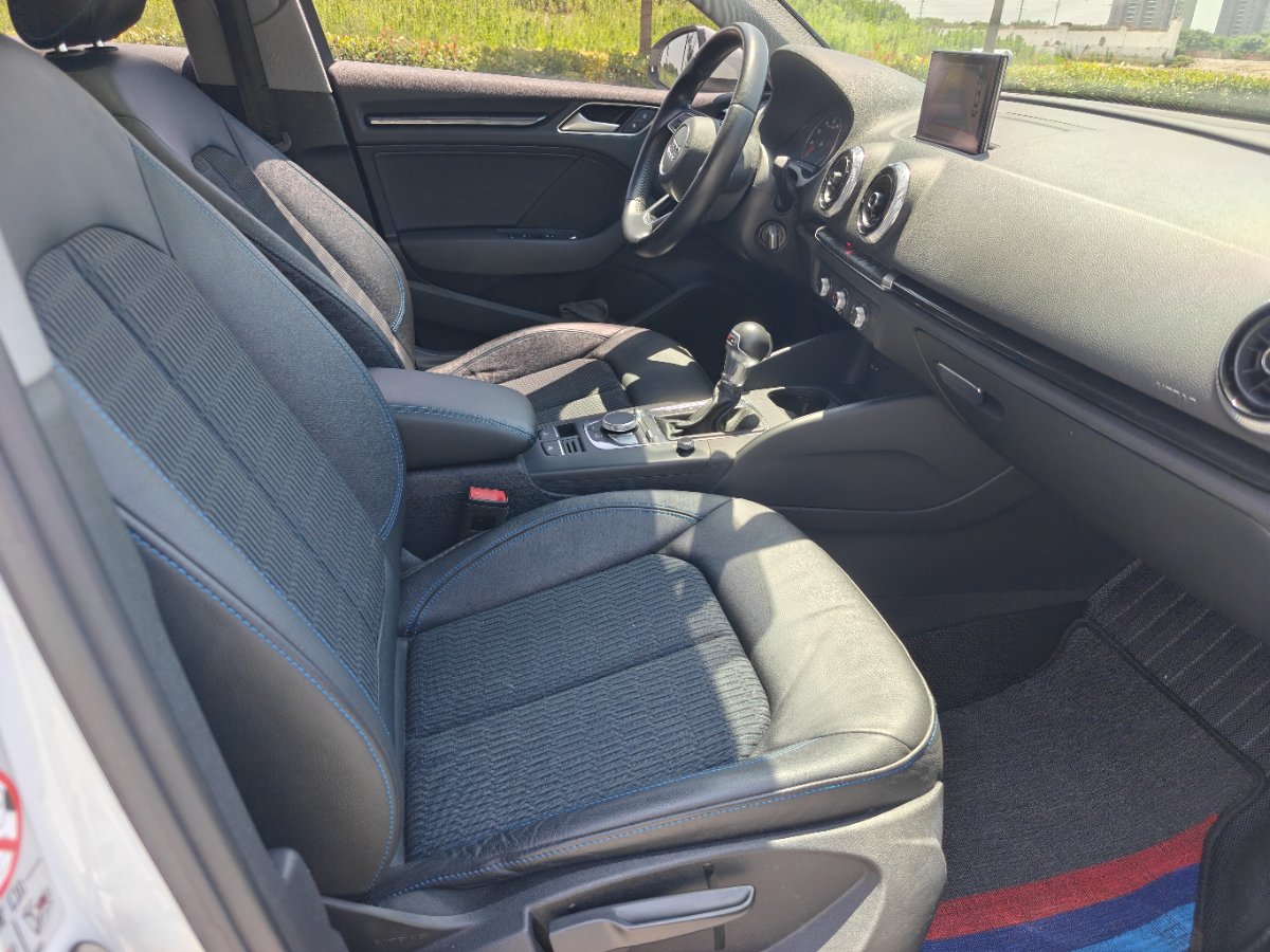 Audi A3 2018 car image #6