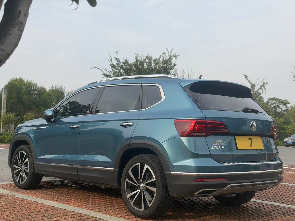 Volkswagen Tharu 2018 car image #4