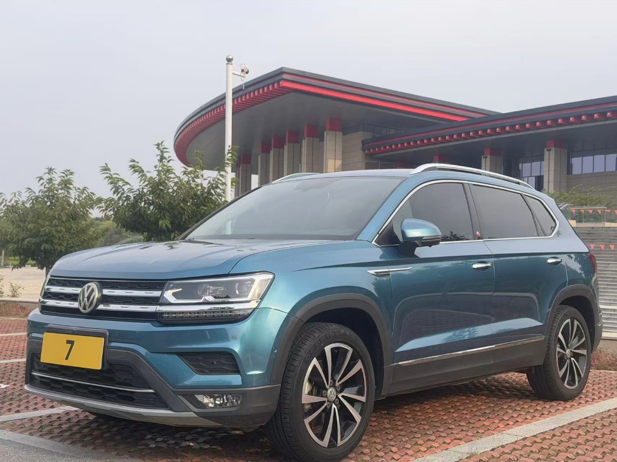 Volkswagen Tharu 2018 car image 