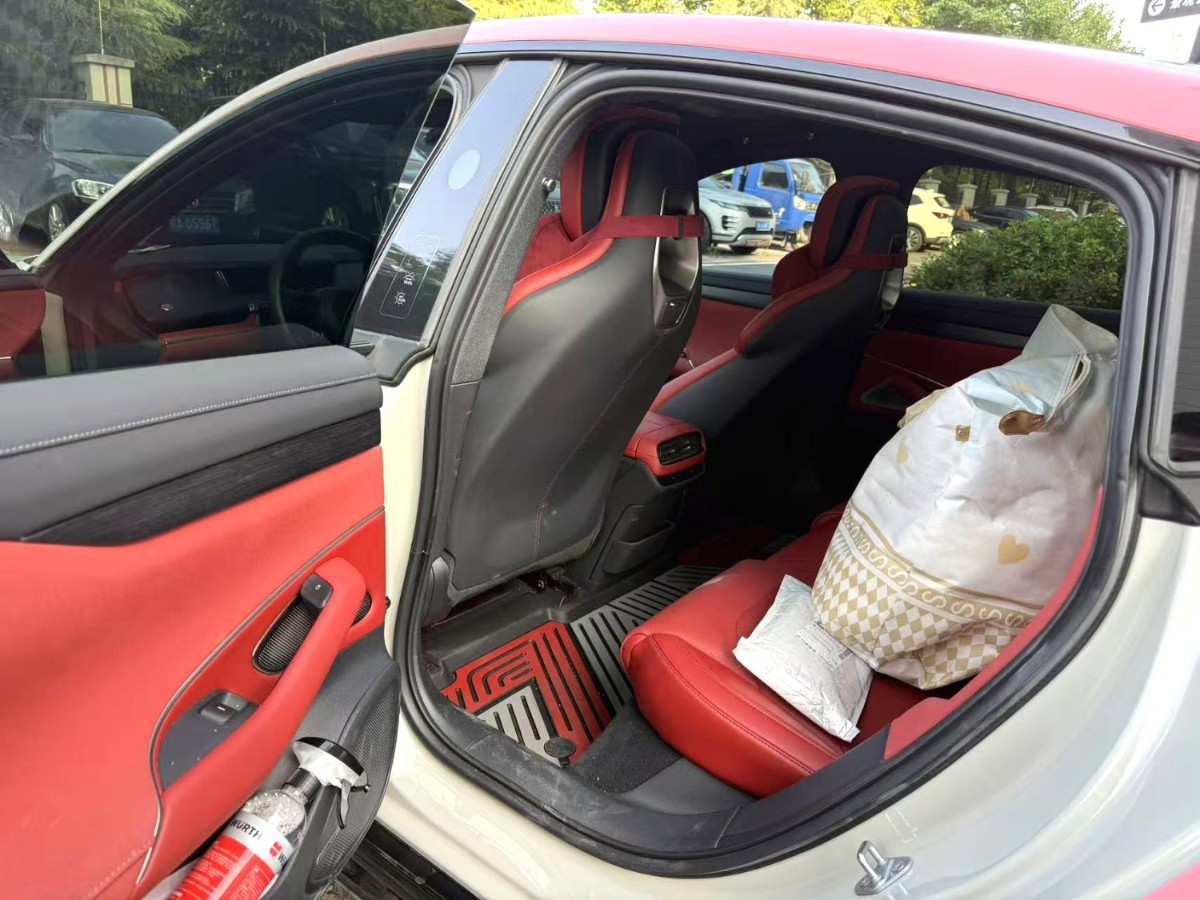 MI SU7 Ultra 2024 car image #2