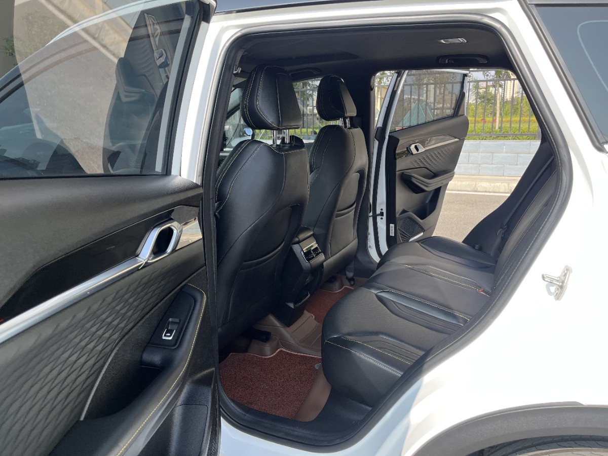 GEELY Coolray 2025 immagine di auto #6