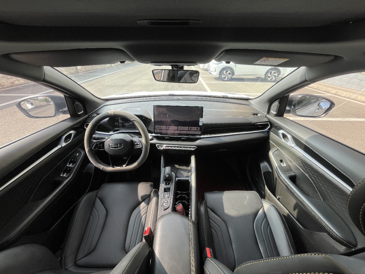 GEELY Coolray 2025 immagine di auto #8