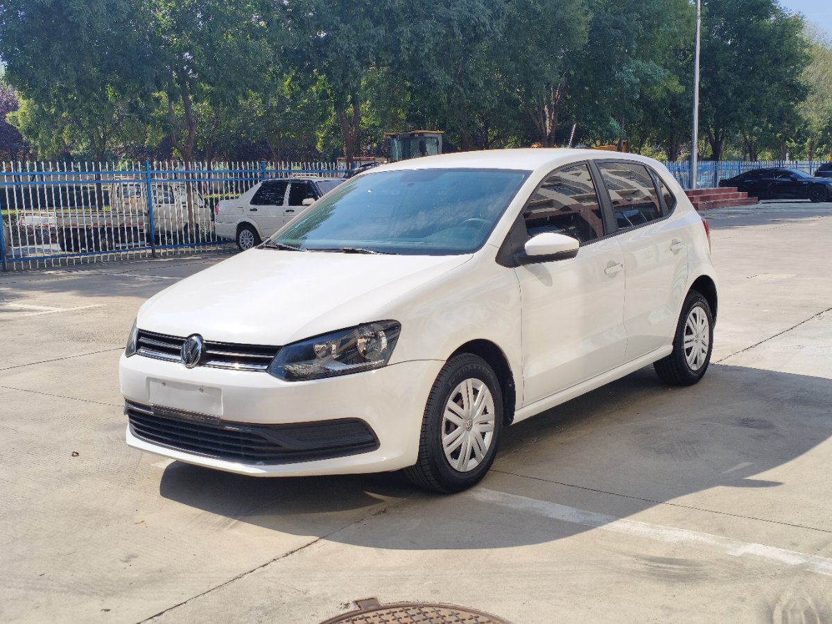 Volkswagen Polo 2019 car image 