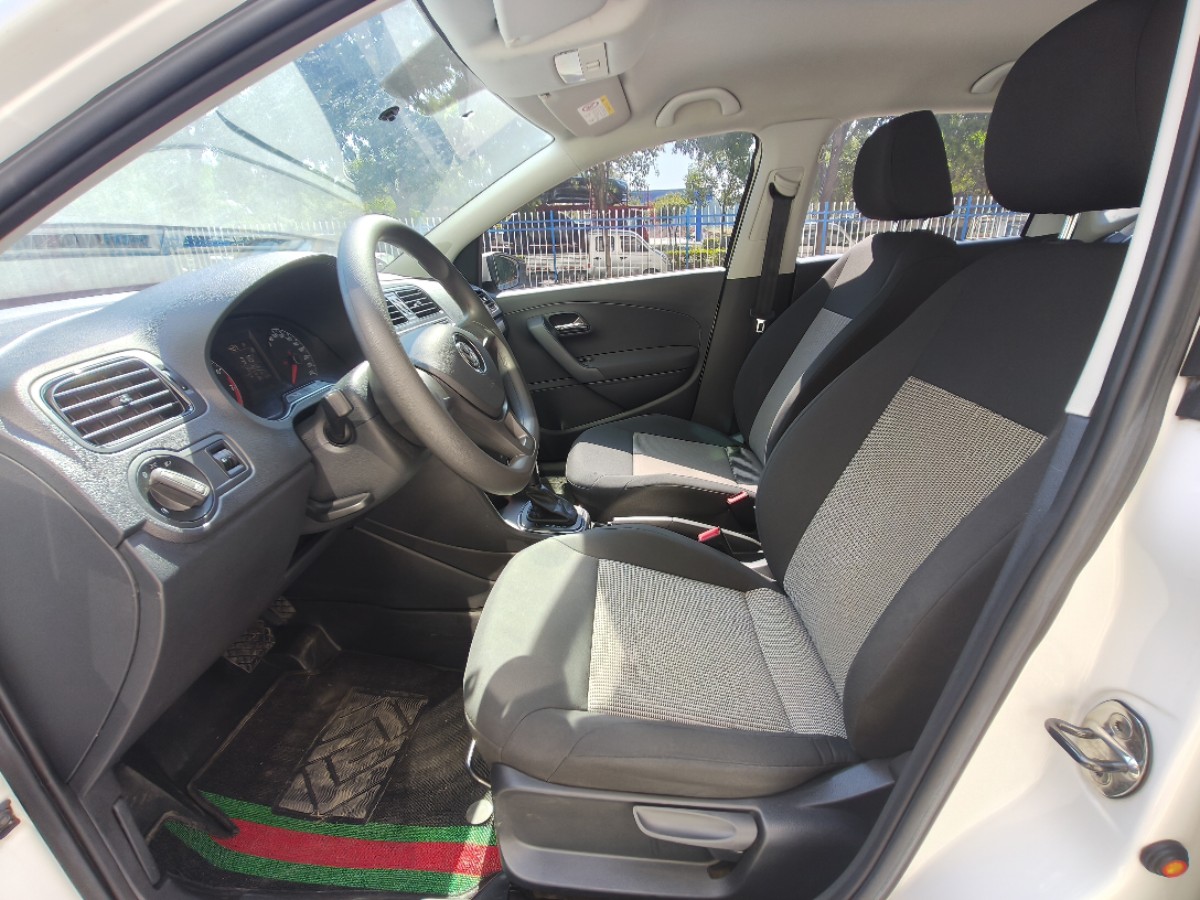 Volkswagen Polo 2019 car image #7