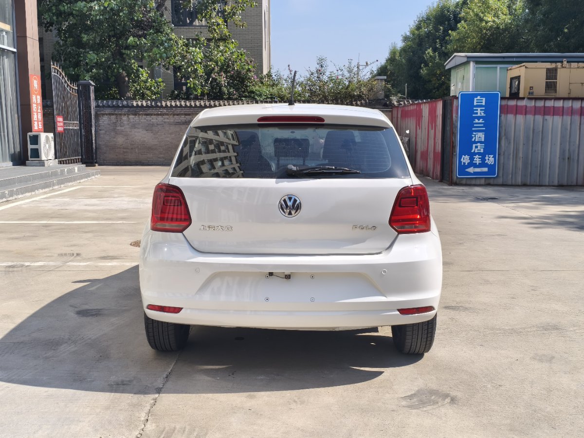 Volkswagen Polo 2019 car image #5