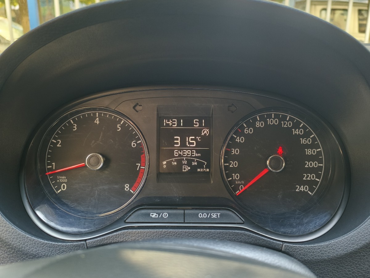 Volkswagen Polo 2019 car image #10