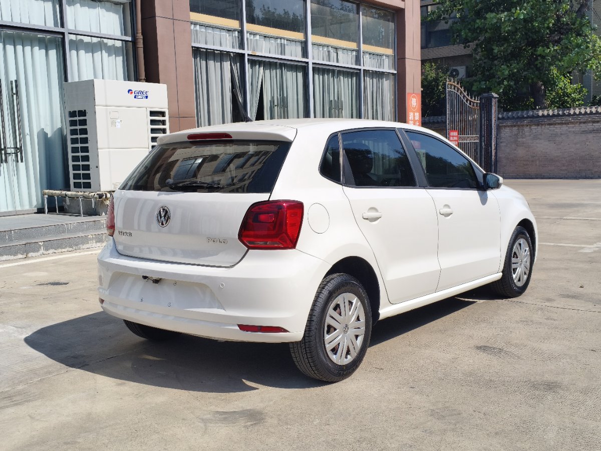 Volkswagen Polo 2019 car image #4