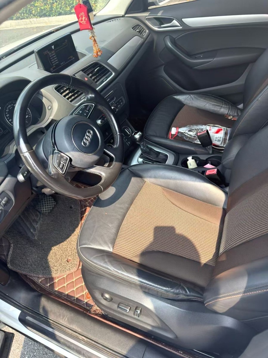 Audi Q3 2017 car image #3