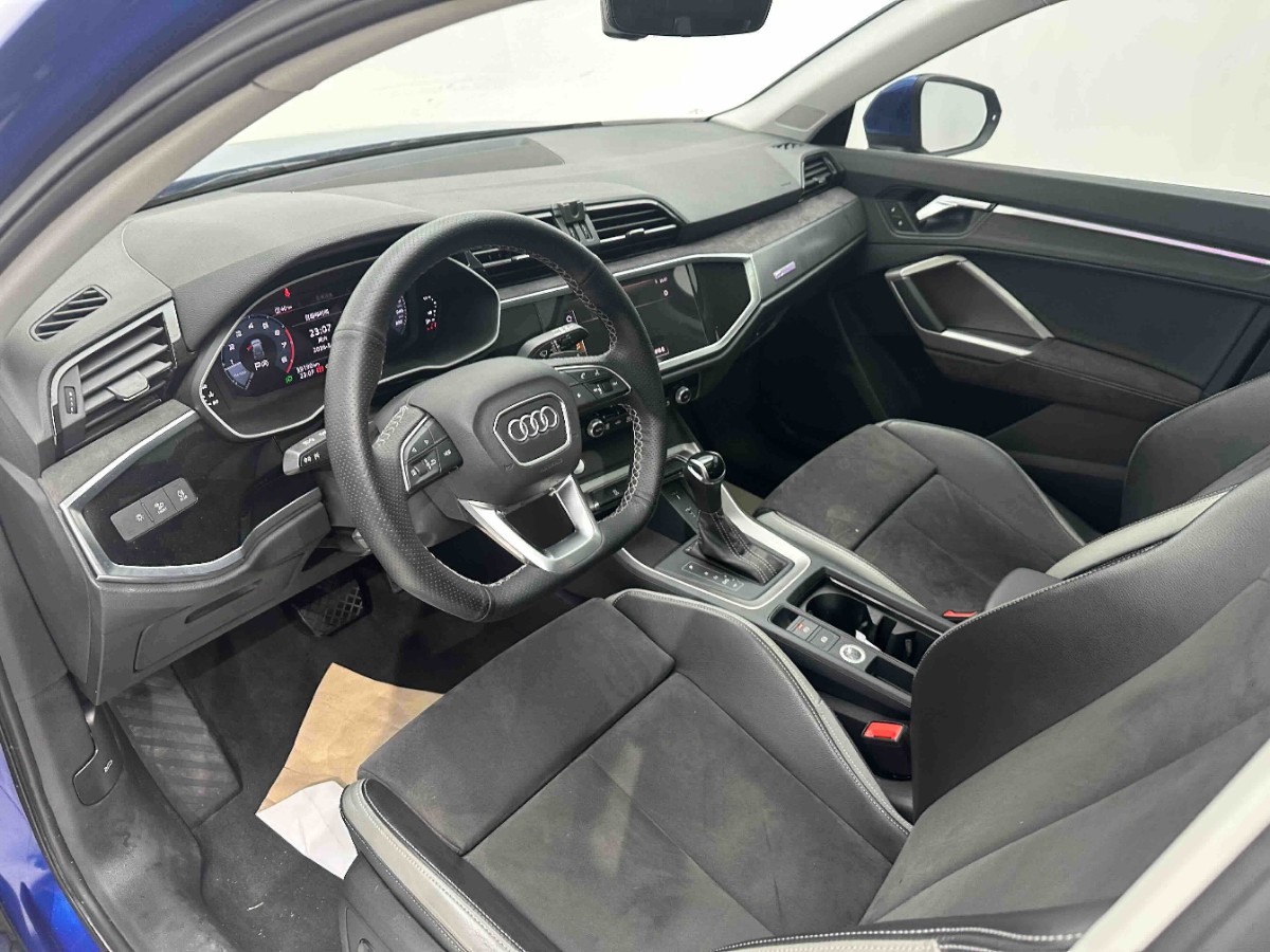 Audi Q3 2020 #4 Audi Q3 2020 car image #4
