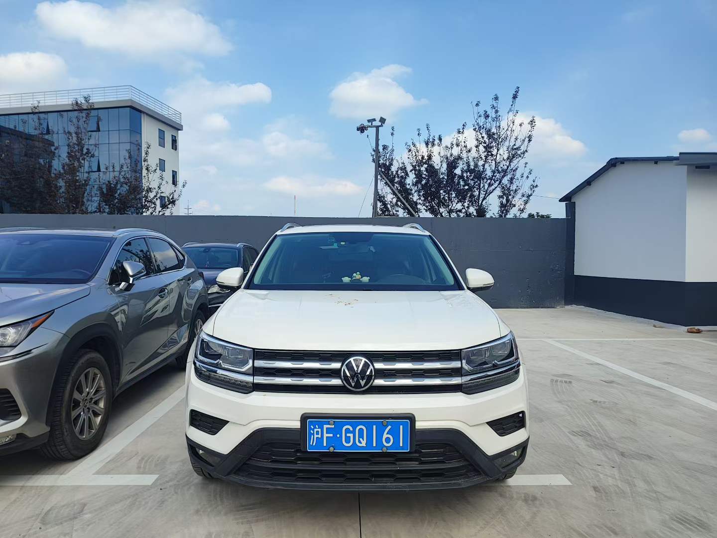 Volkswagen Tharu 2020 car image #9