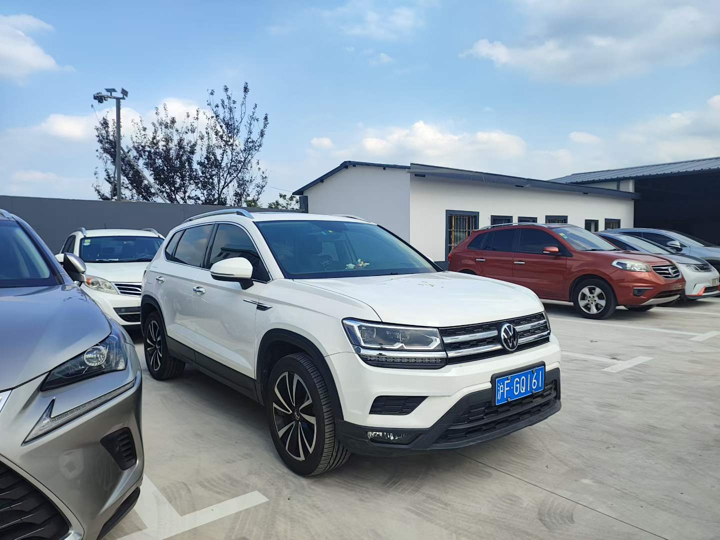 Volkswagen Tharu 2020 car image #5