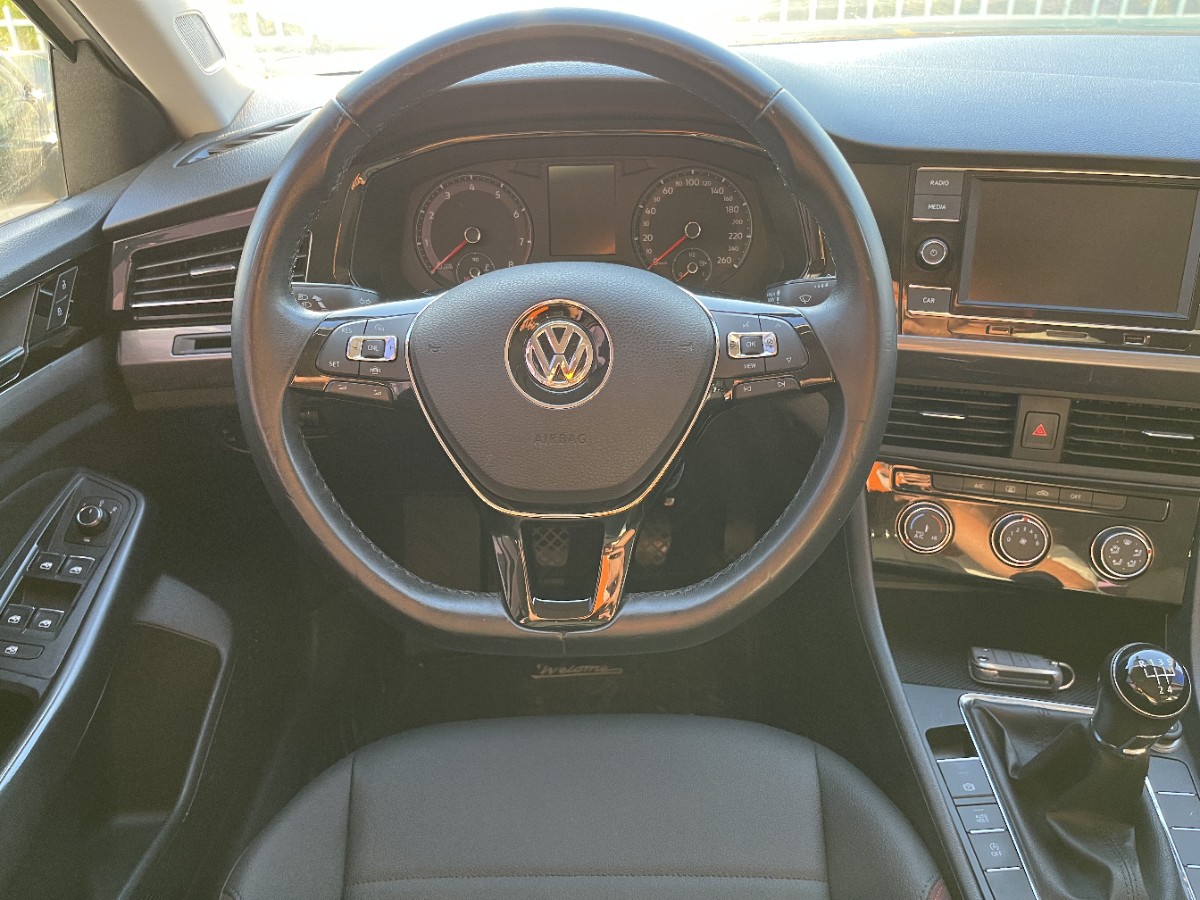 Volkswagen Bora 2019 car image #9