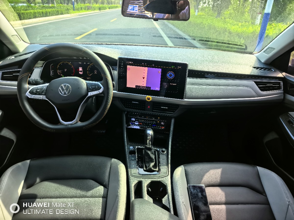 Volkswagen Bora 2023 car image #9