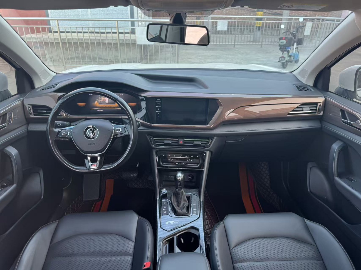Volkswagen Tharu 2022 car image #8