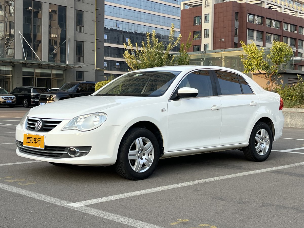Volkswagen Bora 2011 car image 