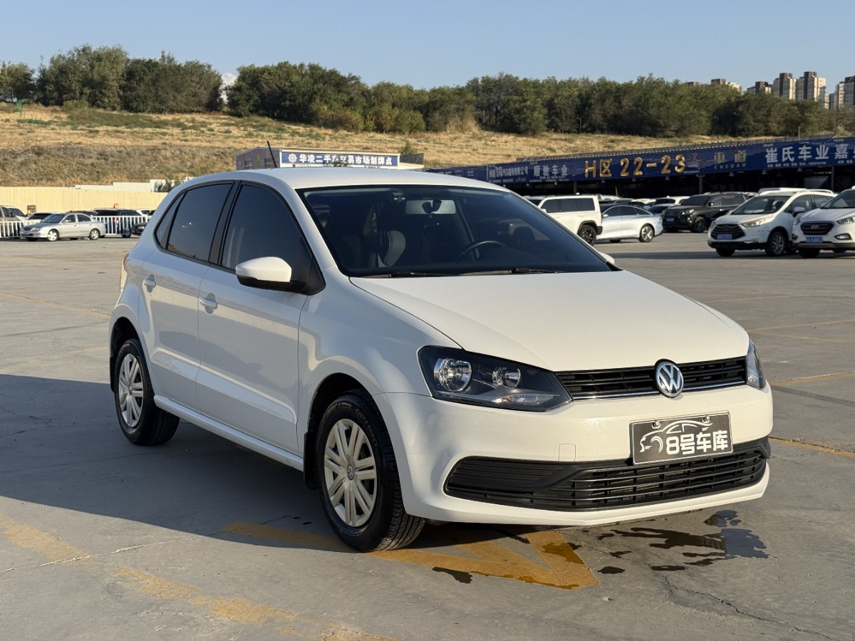 Volkswagen Polo 2019 car image #3