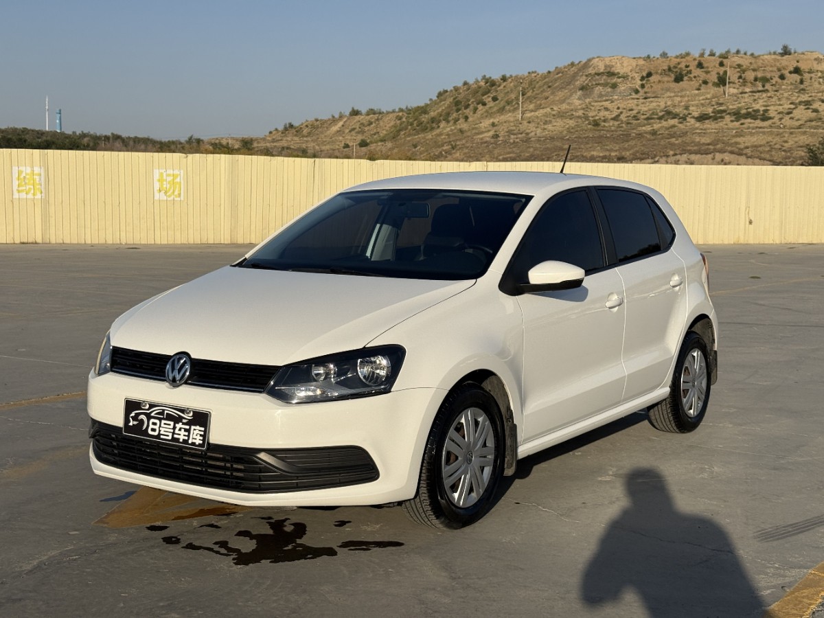 Volkswagen Polo 2019 car image 