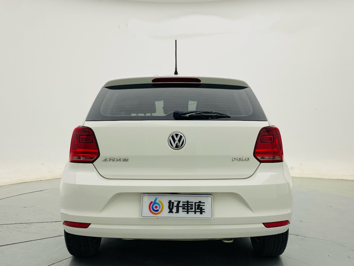 Volkswagen Polo 2016 car image #6