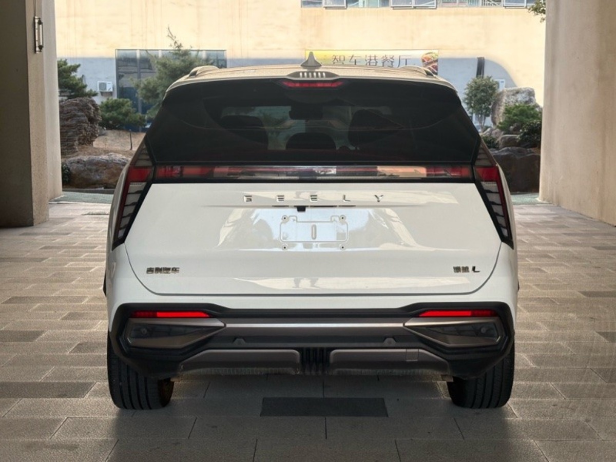 GEELY Boyue L 2023 car image #5