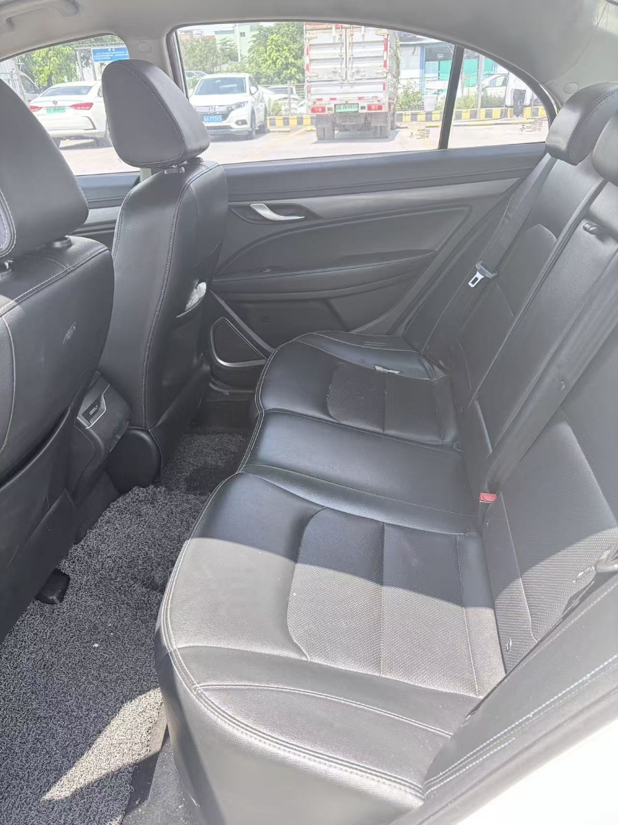 GEELY Emgrand New Energy 2019 #9 GEELY Emgrand New Energy 2019 car image #9