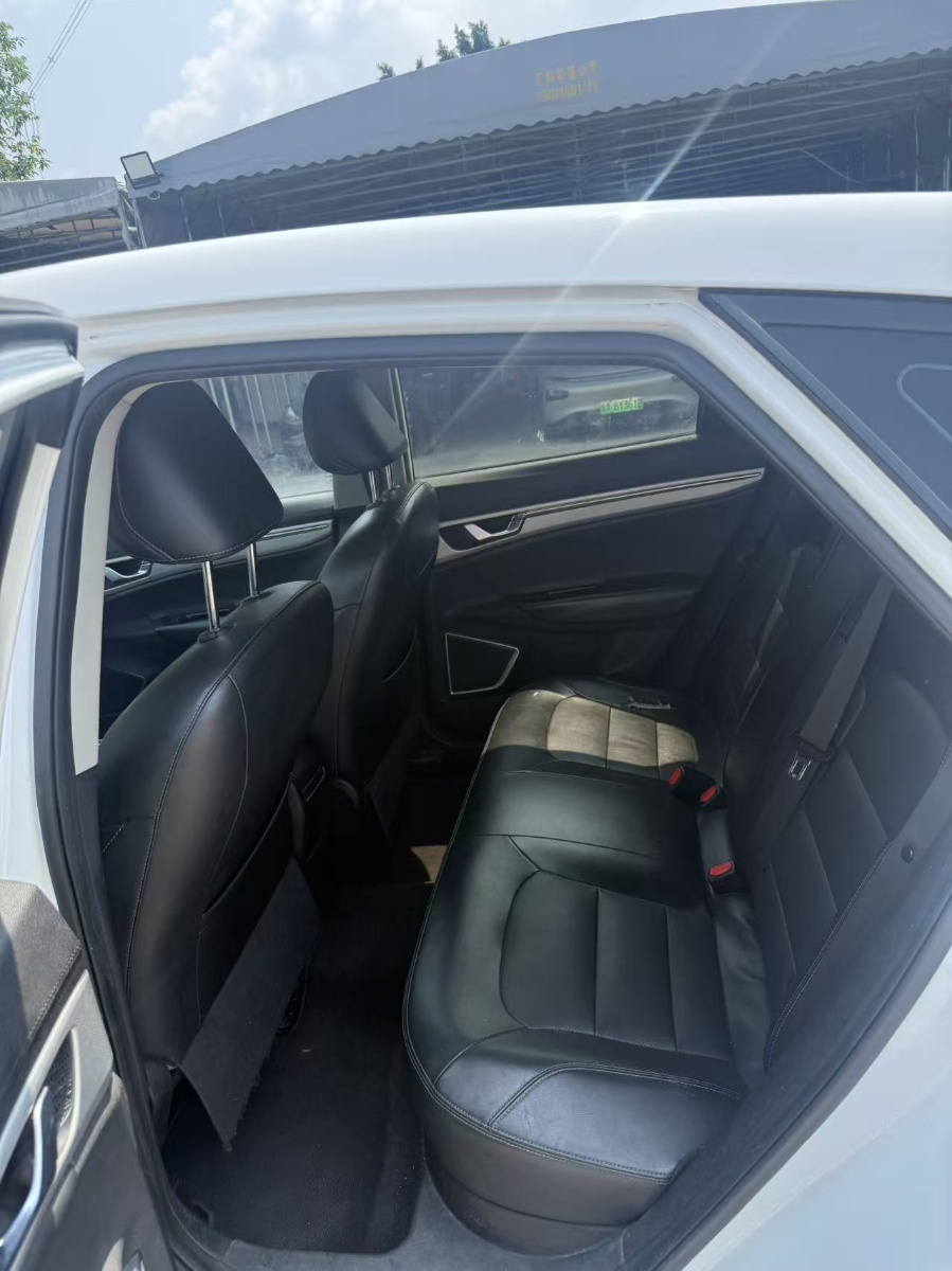 GEELY Emgrand GSe 2020 car image #9