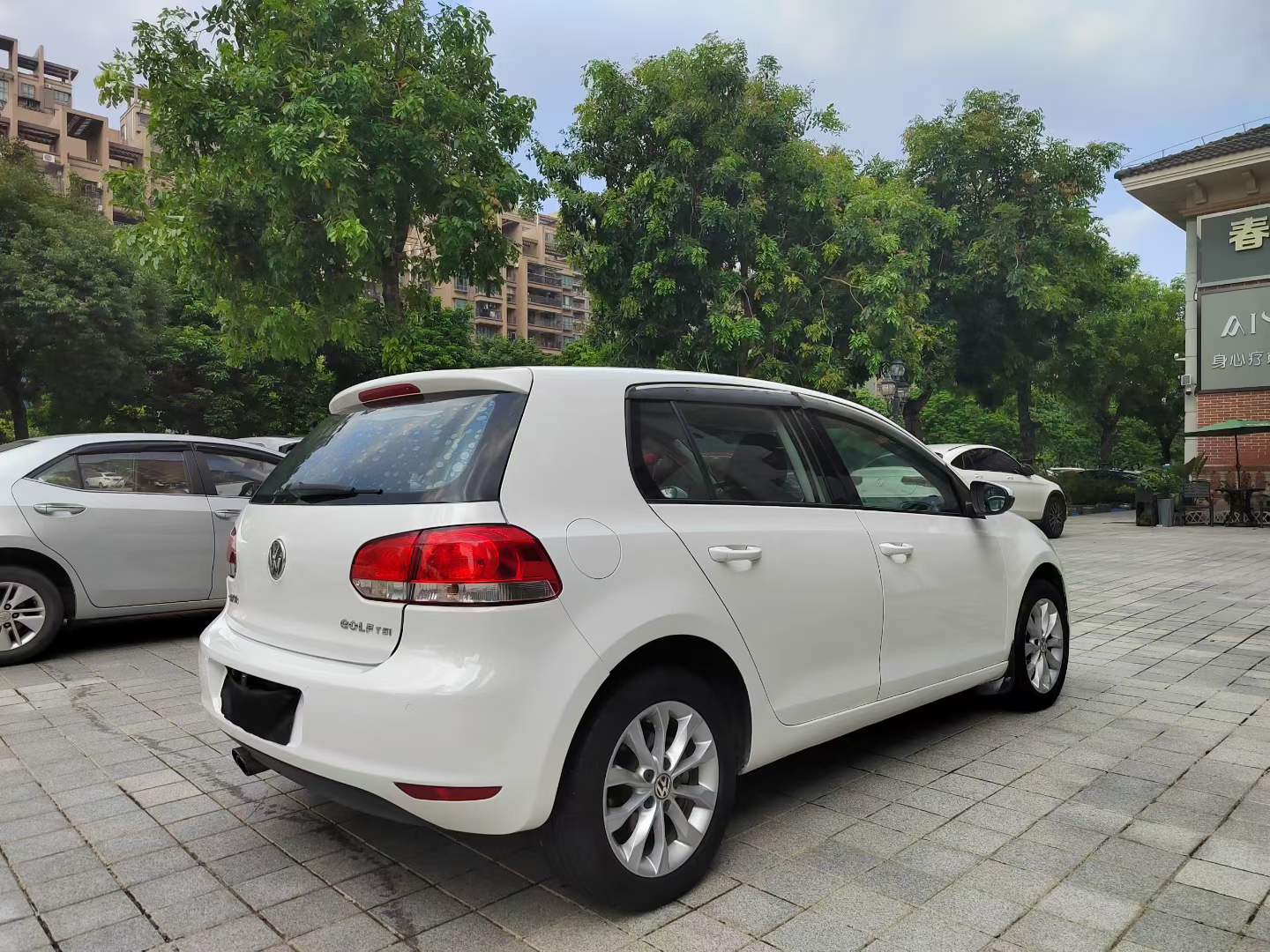 Volkswagen Golf 2011 #2 Volkswagen Golf 2011 car image #2