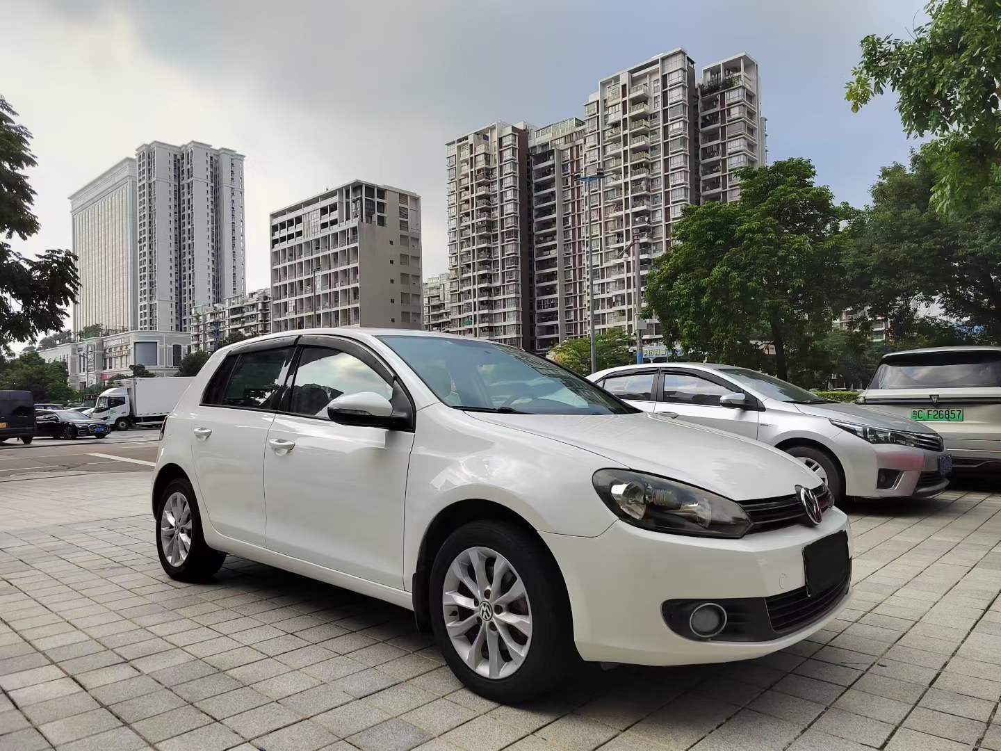 Volkswagen Golf 2011 Volkswagen Golf 2011 car image