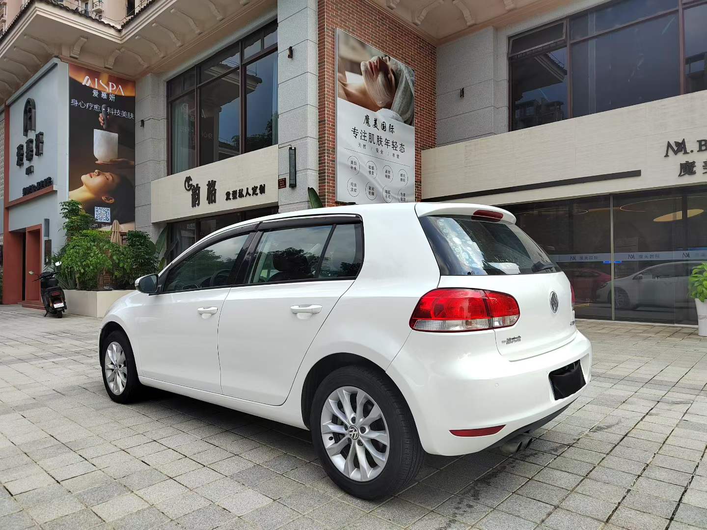 Volkswagen Golf 2011 #9 Volkswagen Golf 2011 car image #9
