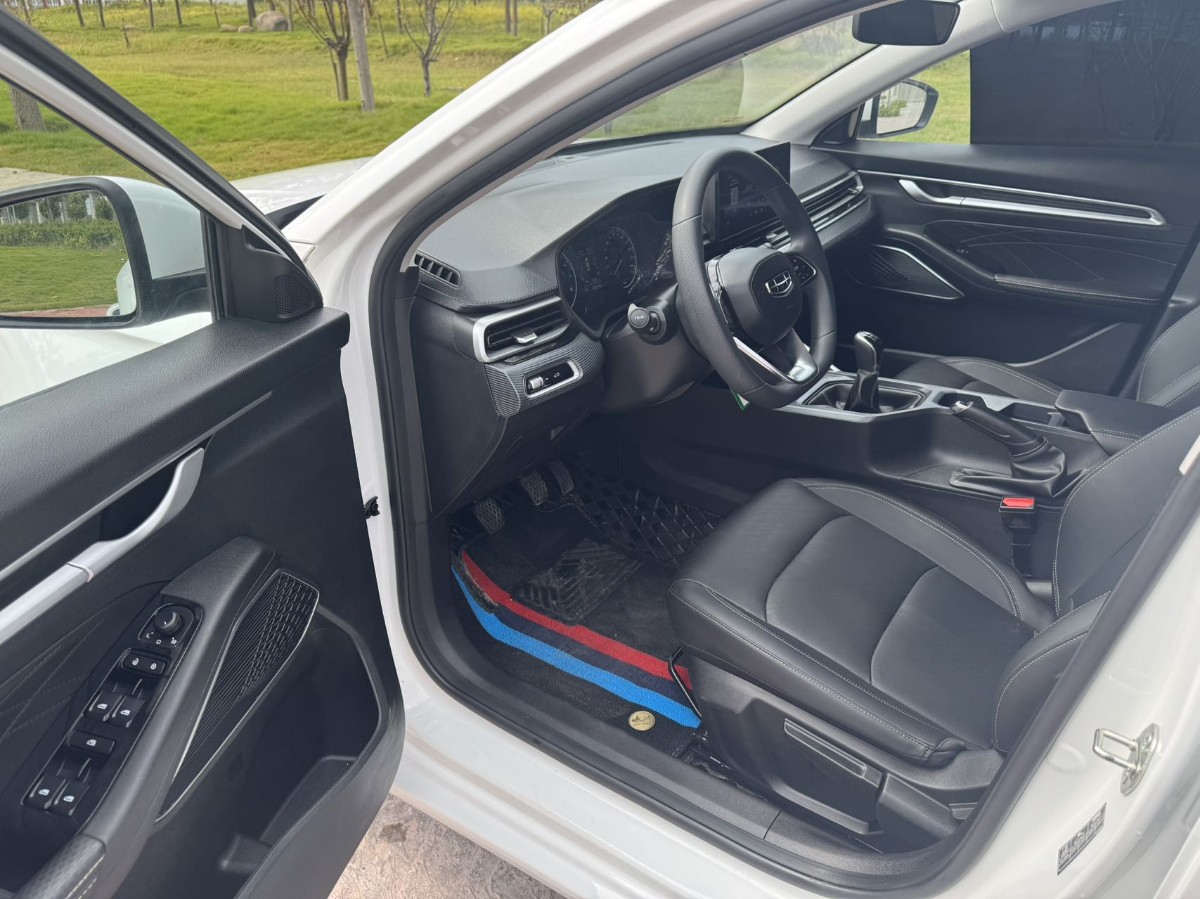 GEELY Emgrand 2023 #7 GEELY Emgrand 2023 car image #7